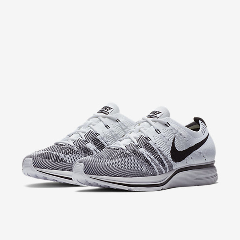 Flyknit shop oreo trainer